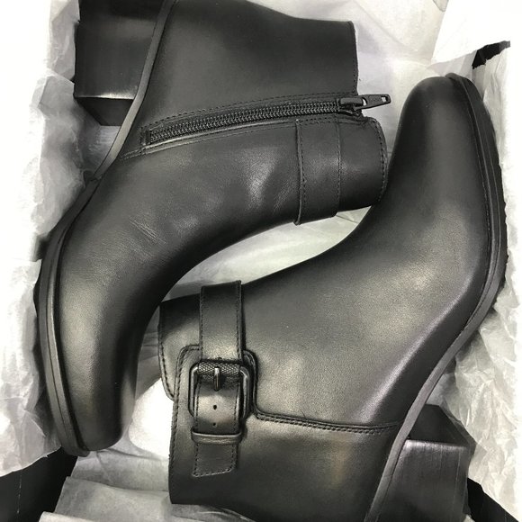 naturalizer women's dora ankle bootie